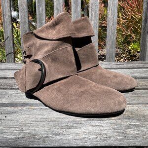 Naughty Monkey New Brown Rock Out Booties, Size 9.5